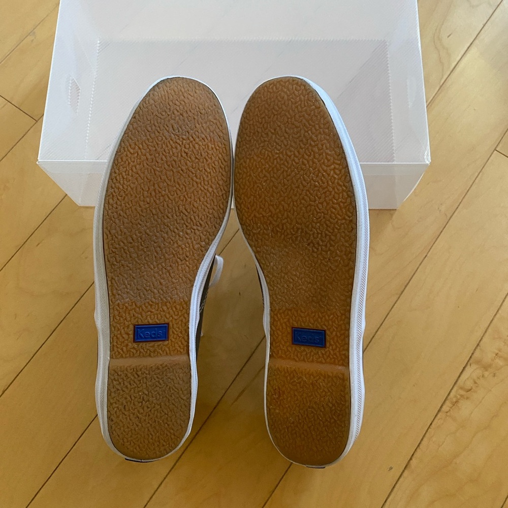 Keds Women's Gray Canvas Sneakers - Picture 6 of 7